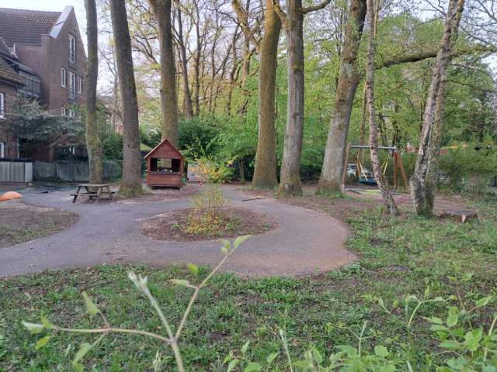 AWO Kita Am Tannenhof Außengelände in Lehmsal.